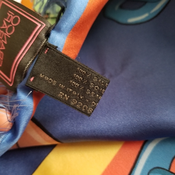 Franco Ferrari Love Chain Print Silk Square Scarf Multicolor - Picture 4 of 7